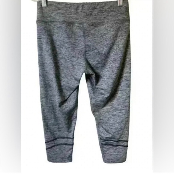 NILS Marled Gray Cropped Gray Leggings - Picture 7 of 9